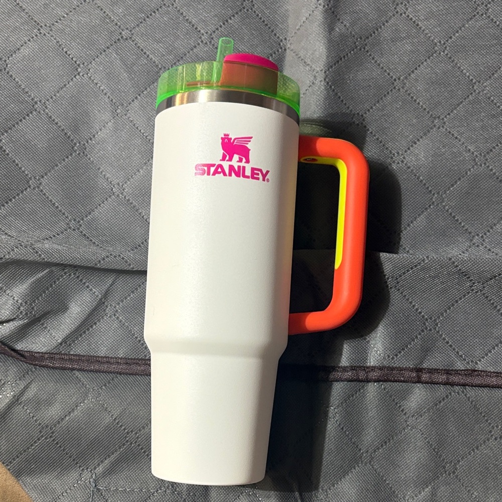 Stanley White Tumbler with Neon Lid and Handle
